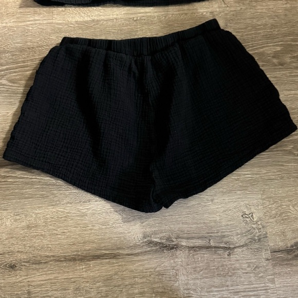 Women's Black Matching Two Piece Shorts & Shirt Set - Picture 8 of 14